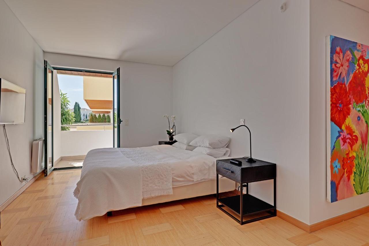 News Apartment วิลาโมรา ภายนอก รูปภาพ